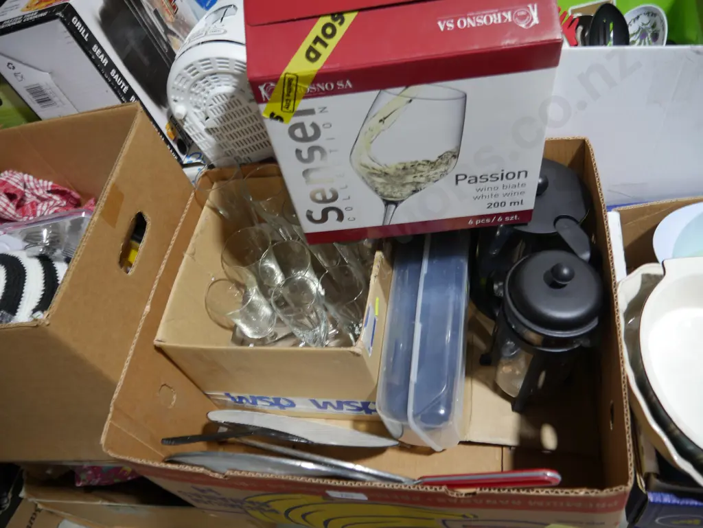 Glassware etc Image 1++