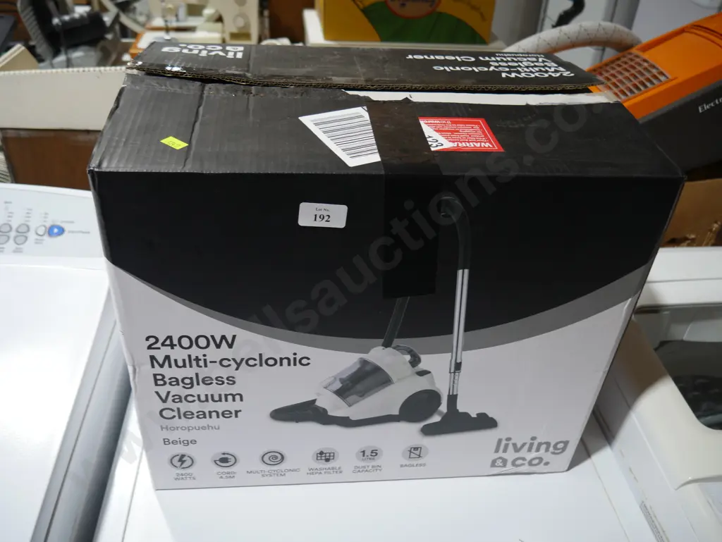 Living and co vacuum cleaner Image 1++