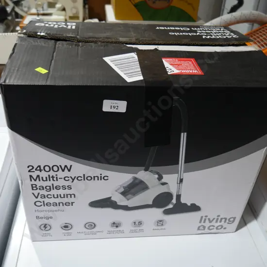 Living and co vacuum cleaner