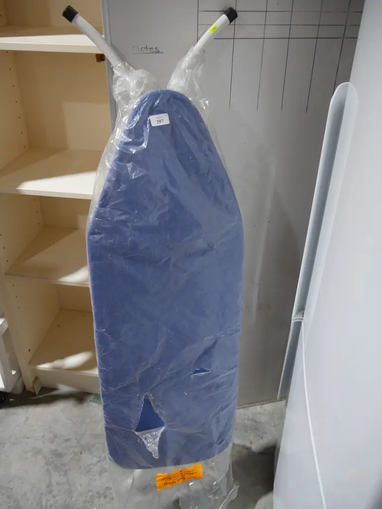Ironing board Image 1++