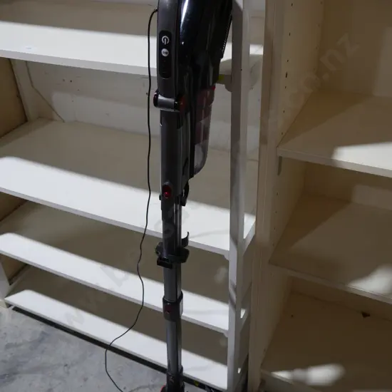 Stick vacuum cleaner