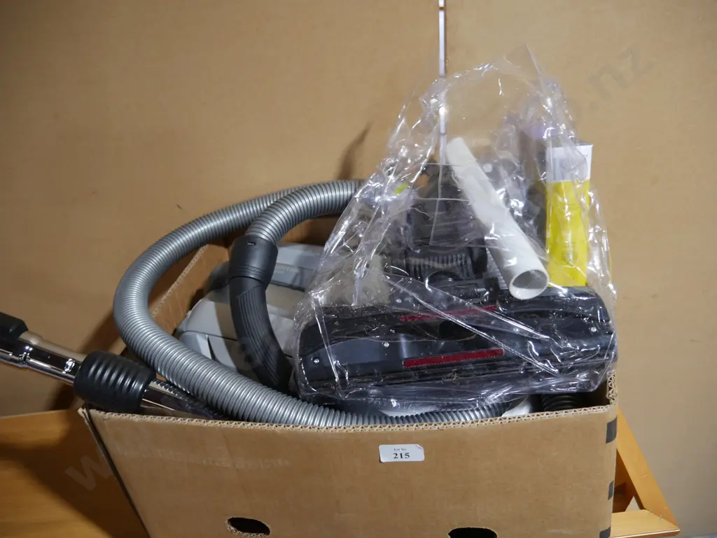 Nilfisk vacuum cleaner Image 1++