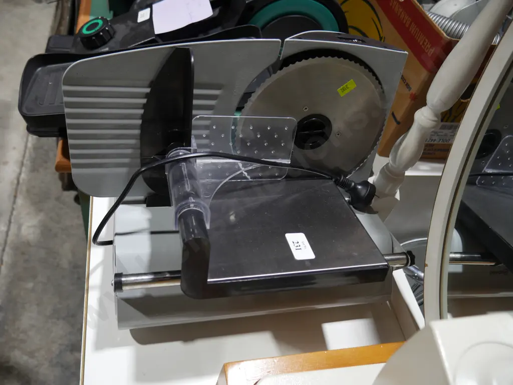 Electric meat slicer Image 1++