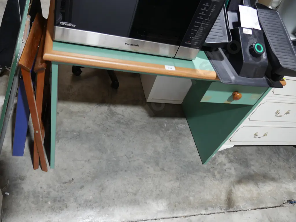 Desk Image 1++