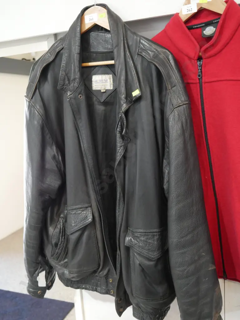 Leather jacket size XL Image 1++