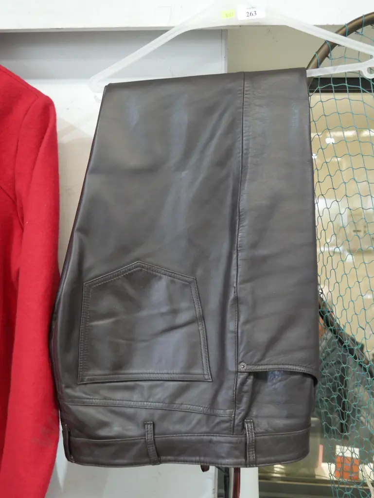 Gap leather pants size 36 Image 1++