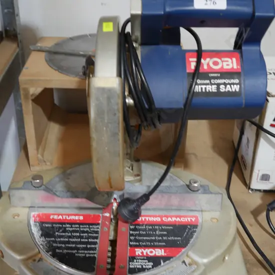 Compound mitre saw