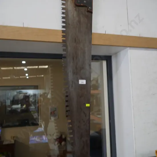 Large saw