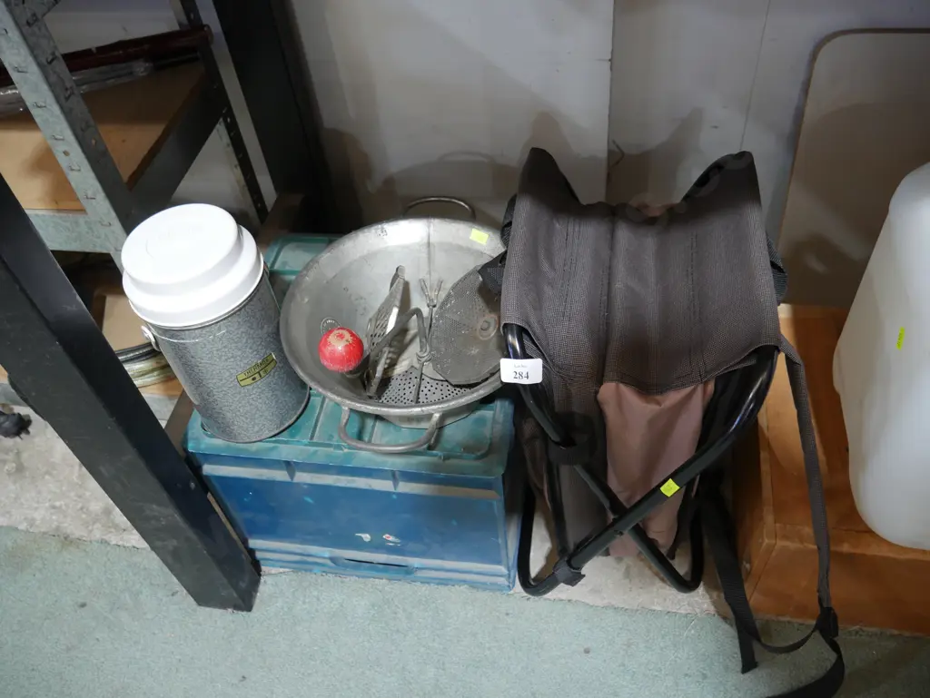 Camp stool, thermos etc Image 1++