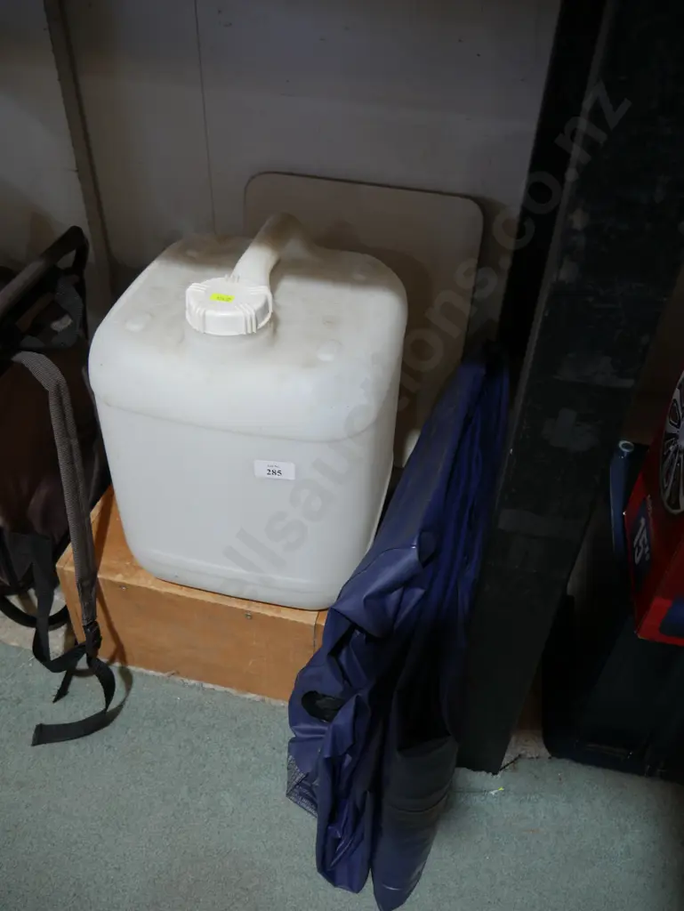 Water container and air bed Image 1++