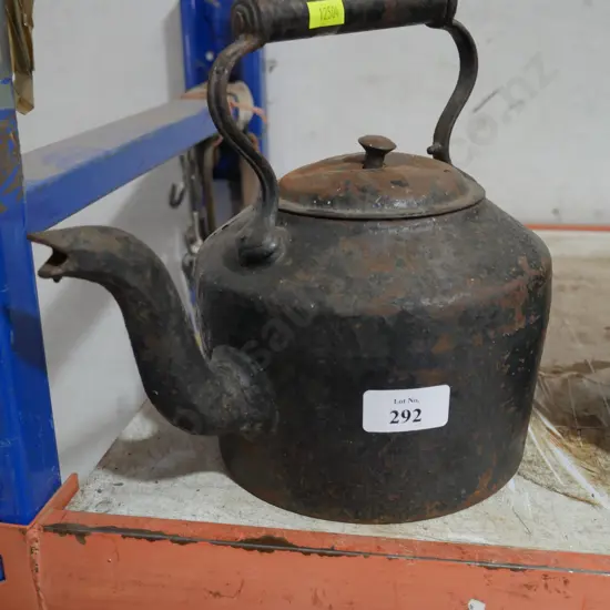 Cast iron kettle