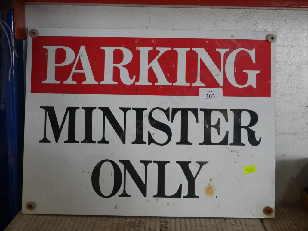 Parking sign Image 1++