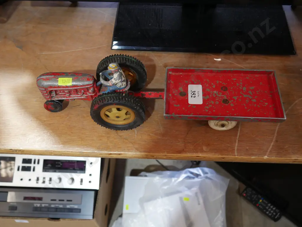 Funho tractor and trailer Image 1++