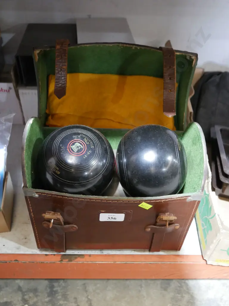 Lawn bowls Image 1++