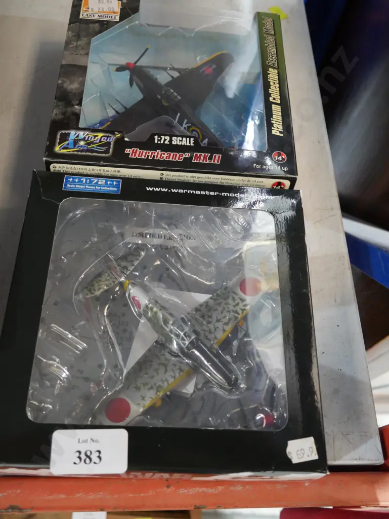 Two model planes Image 1++