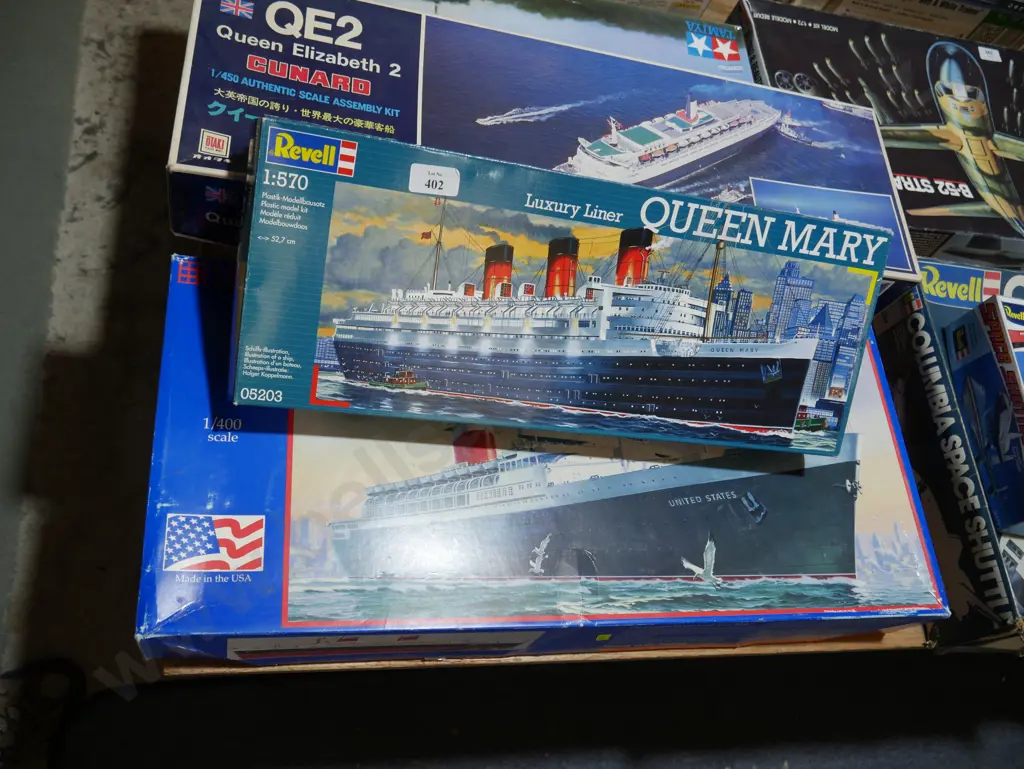 3 kitset model ships Image 1++