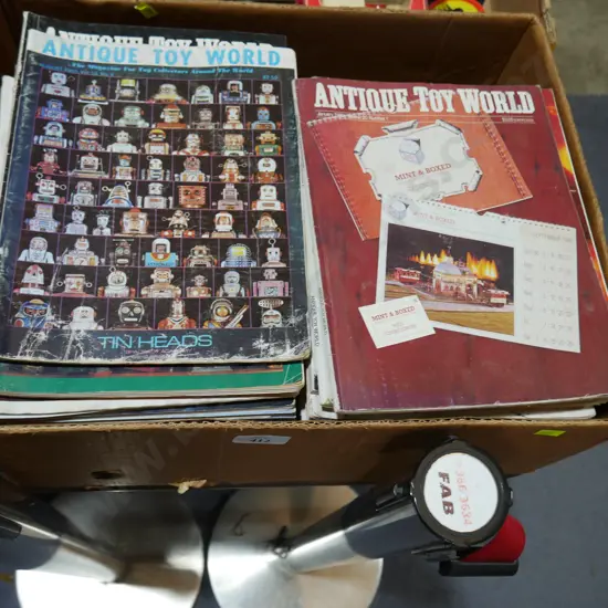 Magazines - antique toy world