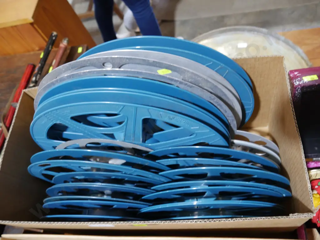 Empty film reels Image 1++