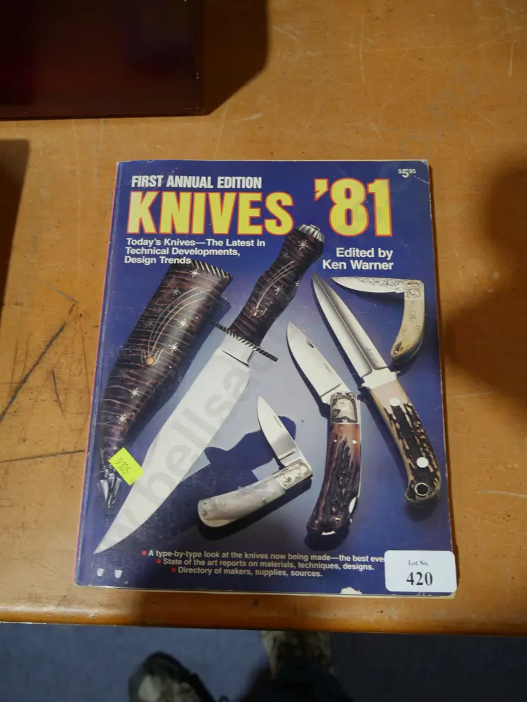 Book - knives Image 1++
