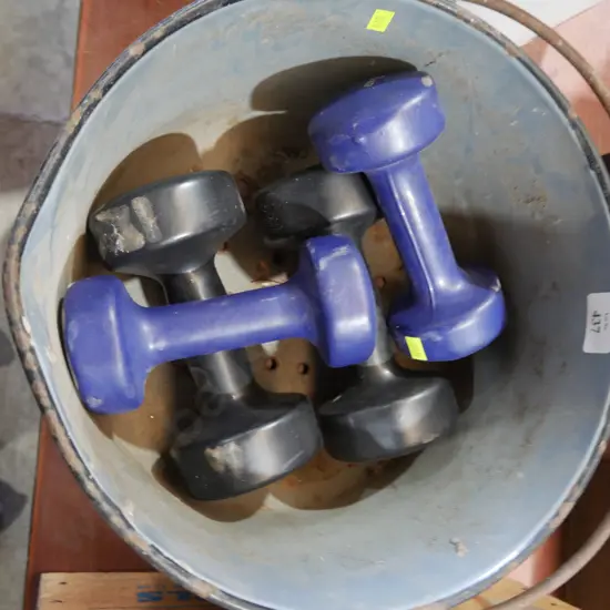 Hand weights