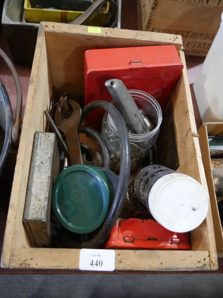Screws , nails etc Image 1++