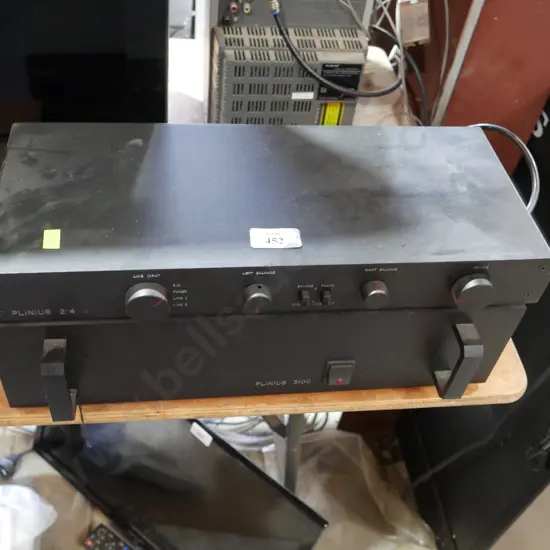 2 Plinius amplifiers