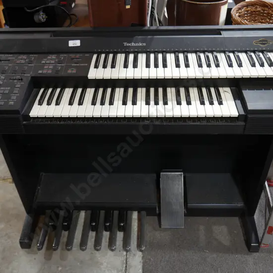 Technics electric organ