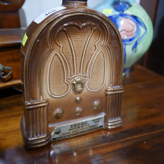 Jim Beam Kentucky straight bourbon whisky decanter