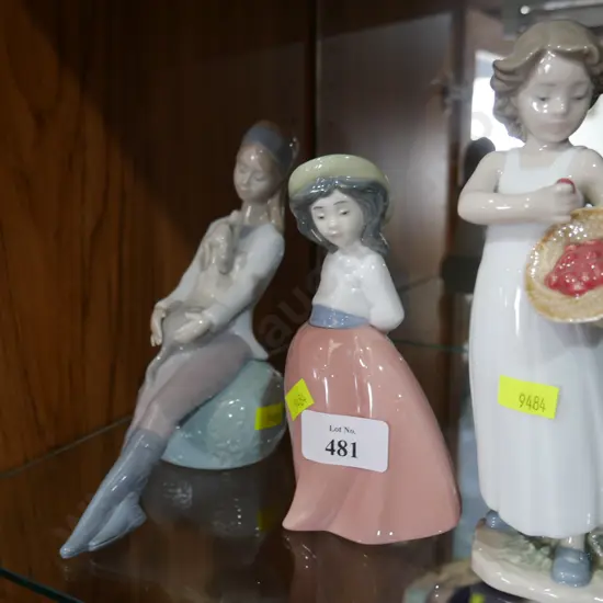 3 Nao ornaments