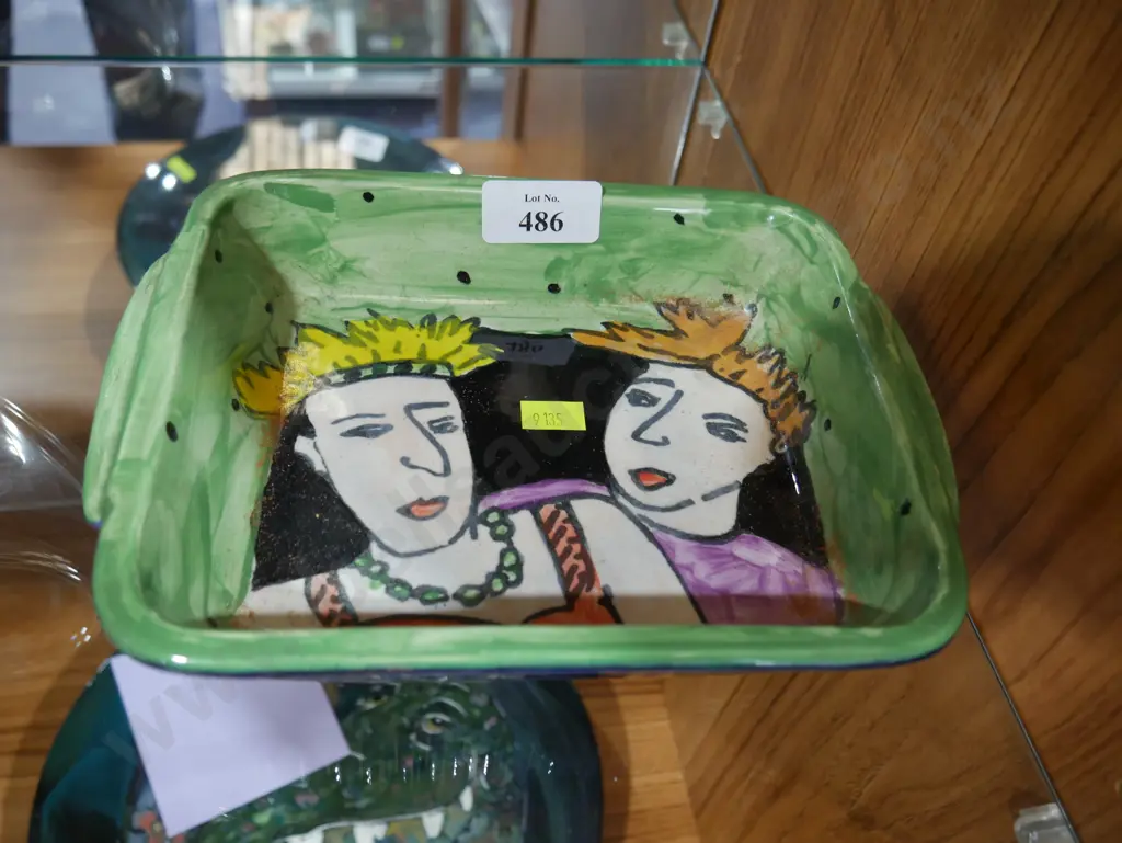 Honiton England pottery Dish Image 1++