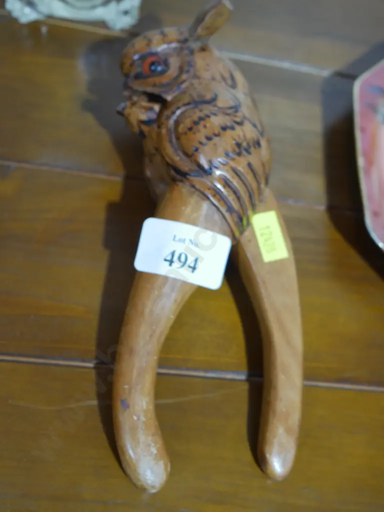 Owl Nutcracker Image 1++