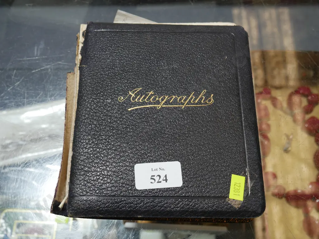 Autograph book Image 1++