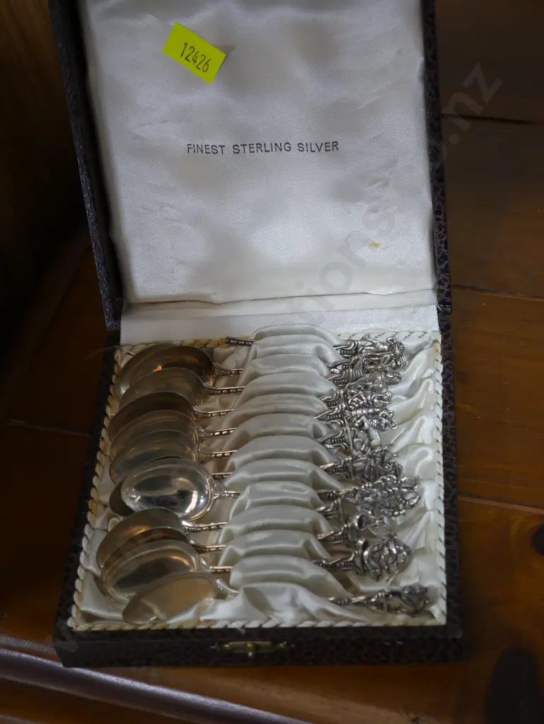 Cased Sterling Silver spoons Image 1++