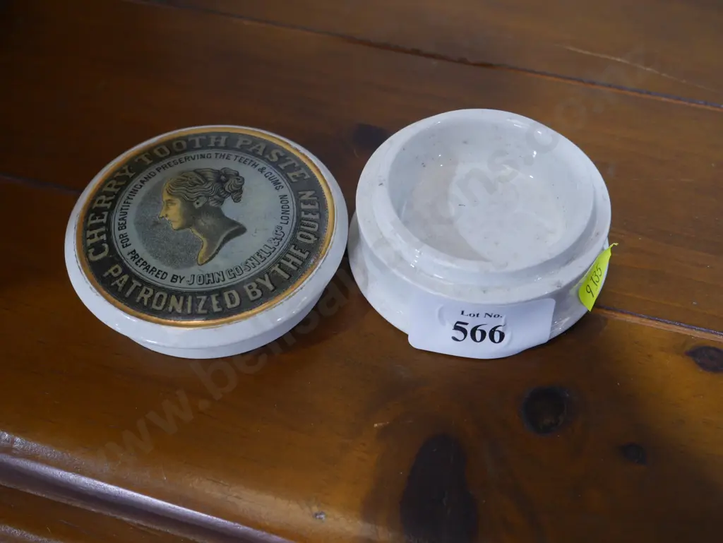 Gosnell Toothpaste pot lid Image 1++