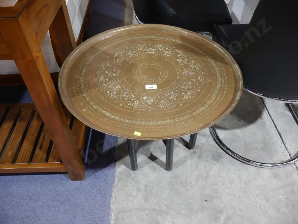 Brass top folding table Image 1++