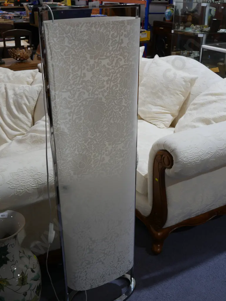 Floor lamp Image 1++