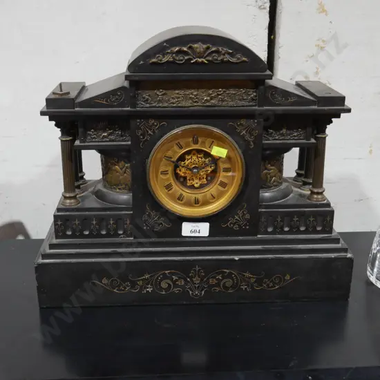 Mantle clock
