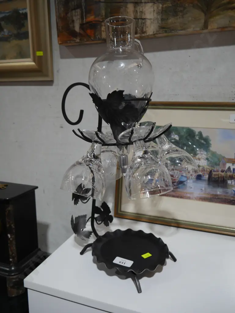 Wine decanter and glasses set Image 1++