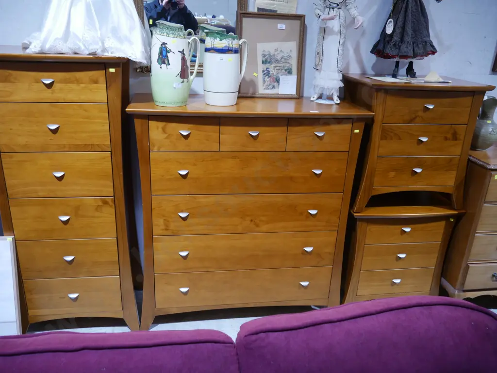 4 piece bedroom suite Image 1++