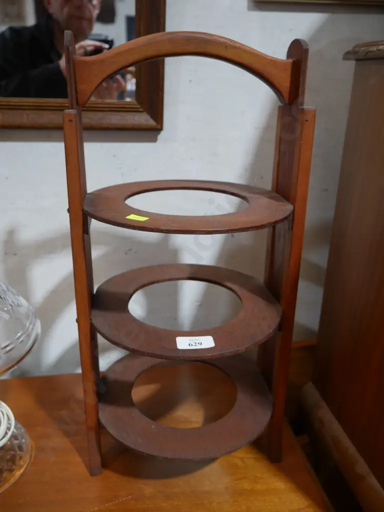 3 tier cake stand Image 1++