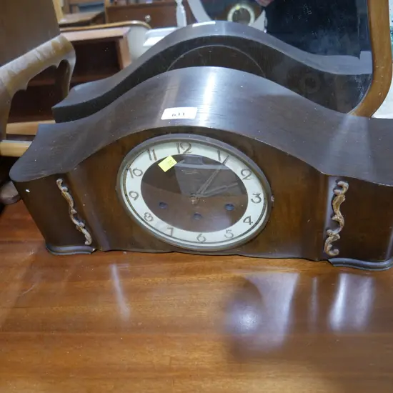 Mantle clock