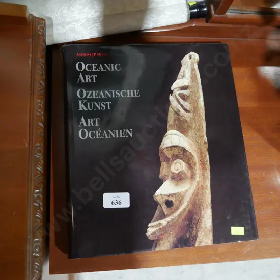 Oceanic art book