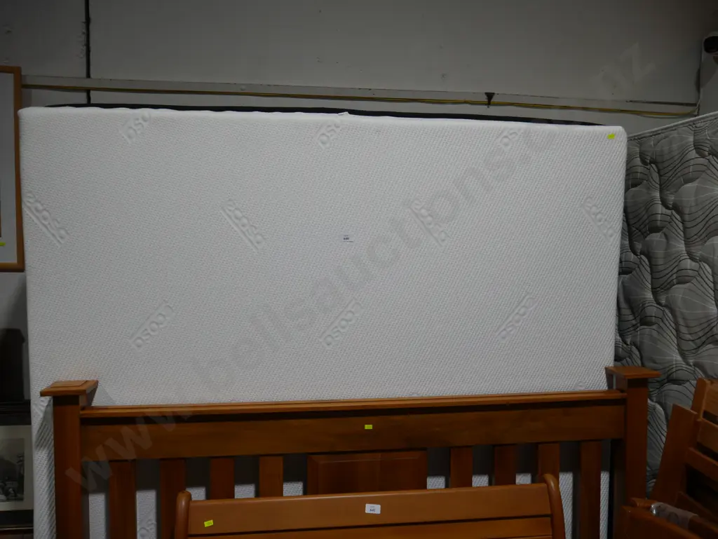 King size bed and headboard Image 1++