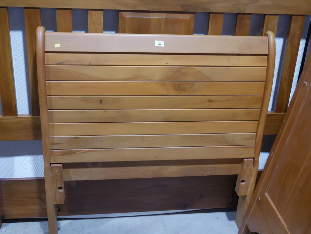 Single headboard Image 1++