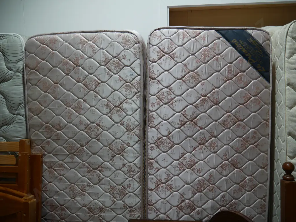 Split base zip up king bed Image 1++