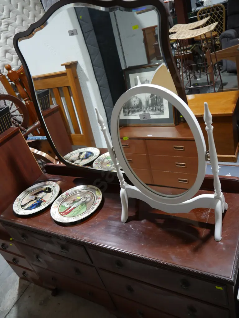 Mirror back dresser Image 1++