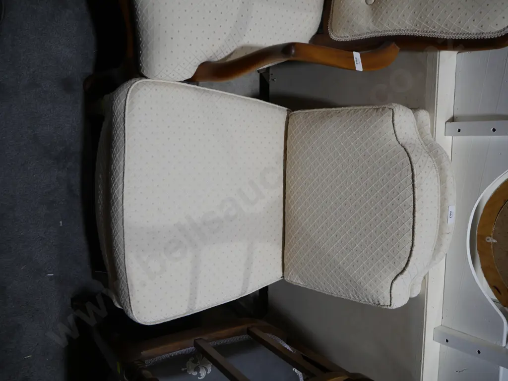 Bedroom chair Image 1++