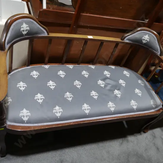 Parlour settee