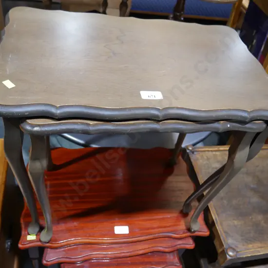 Nest of 2 tables