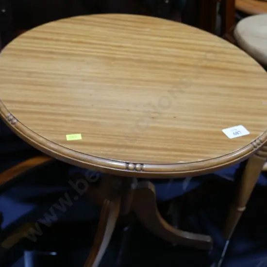 Occasional table